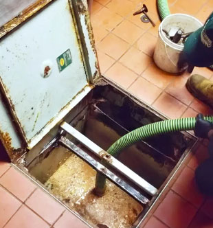 kitchen grease cleaning